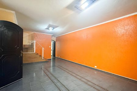 Casa à venda com 166m², 3 quartos e 2 vagas Casa à venda com 166m², 3 quartos e 2 vagasSala