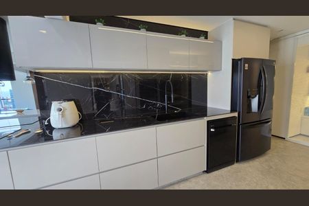 Apartamento à venda com 153m², 3 quartos e 3 vagas Apartamento à venda com 153m², 3 quartos e 3 vagasCozinha