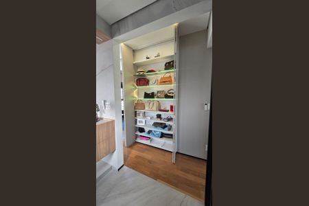 Apartamento à venda com 153m², 3 quartos e 3 vagas Apartamento à venda com 153m², 3 quartos e 3 vagasQuarto