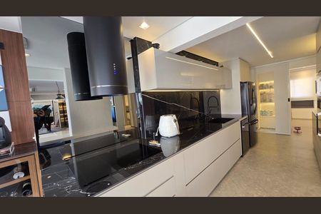 Apartamento à venda com 153m², 3 quartos e 3 vagas Apartamento à venda com 153m², 3 quartos e 3 vagasCozinha