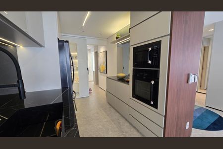 Apartamento à venda com 153m², 3 quartos e 3 vagas Apartamento à venda com 153m², 3 quartos e 3 vagasCozinha