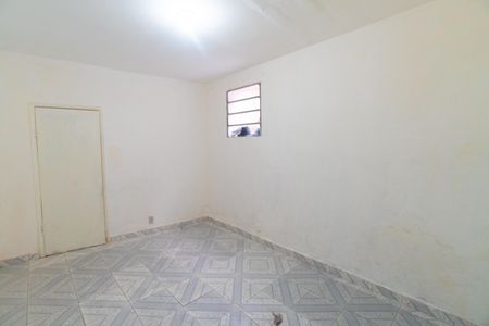 Quarto / Sala de casa para alugar com 1 quarto, 35m² em Vila Babilonia, São Paulo