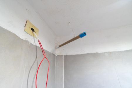Banheiro de casa para alugar com 1 quarto, 35m² em Vila Babilonia, São Paulo