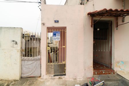 Casa para alugar com 35m², 1 quarto e sem vaga Casa para alugar com 35m², 1 quarto e sem vagaFachada