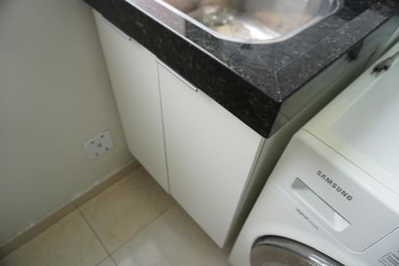 Apartamento para alugar com 55m², 2 quartos e 1 vagaCozinha e Área de Serviço