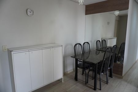 Apartamento para alugar com 55m², 2 quartos e 1 vagaSala