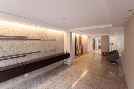 Apartamento para alugar com 160m², 3 quartos e 3 vagas Apartamento para alugar com 160m², 3 quartos e 3 vagasHall social