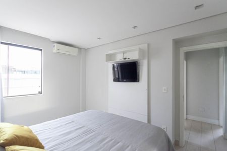 Apartamento para alugar com 160m², 3 quartos e 3 vagas Apartamento para alugar com 160m², 3 quartos e 3 vagasSuíte