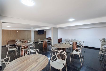 Apartamento para alugar com 160m², 3 quartos e 3 vagas Apartamento para alugar com 160m², 3 quartos e 3 vagasÁrea comum - Salão de festas