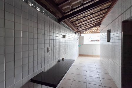 Área de serviço de apartamento para alugar com 3 quartos, 160m² em Castelo, Belo Horizonte