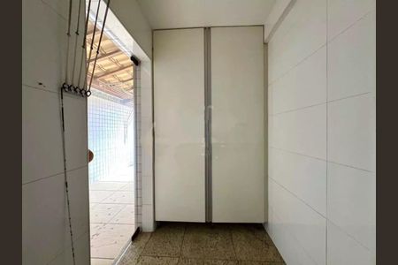 Apartamento para alugar com 160m², 3 quartos e 3 vagas Apartamento para alugar com 160m², 3 quartos e 3 vagasÁrea externa