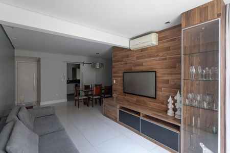 Apartamento para alugar com 160m², 3 quartos e 3 vagas Apartamento para alugar com 160m², 3 quartos e 3 vagasSala