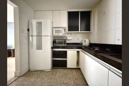 Cozinha de apartamento para alugar com 3 quartos, 160m² em Castelo, Belo Horizonte