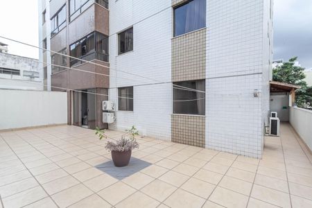 Apartamento para alugar com 160m², 3 quartos e 3 vagas Apartamento para alugar com 160m², 3 quartos e 3 vagasÁrea Privativa