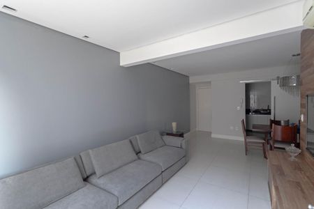 Apartamento para alugar com 160m², 3 quartos e 3 vagas Apartamento para alugar com 160m², 3 quartos e 3 vagasSala