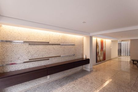 Apartamento para alugar com 160m², 3 quartos e 3 vagas Apartamento para alugar com 160m², 3 quartos e 3 vagasHall social