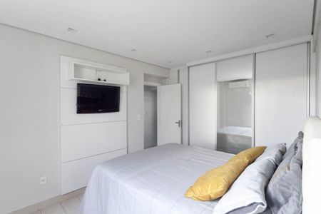 Apartamento para alugar com 160m², 3 quartos e 3 vagas Apartamento para alugar com 160m², 3 quartos e 3 vagasSuíte