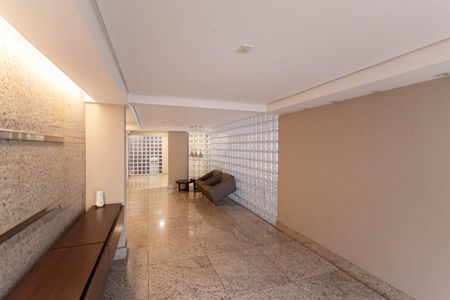 Apartamento para alugar com 160m², 3 quartos e 3 vagas Apartamento para alugar com 160m², 3 quartos e 3 vagasHall social