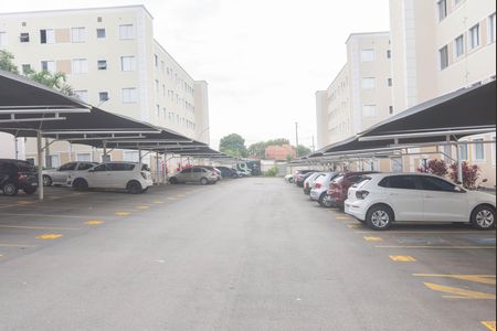 Apartamento para alugar com 48m², 2 quartos e 1 vaga Apartamento para alugar com 48m², 2 quartos e 1 vagaGaragens