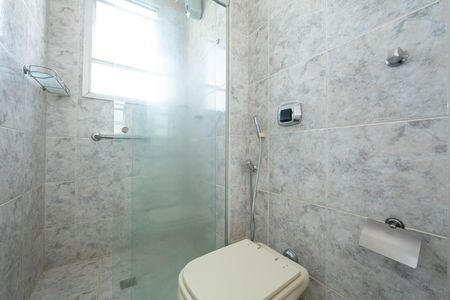 Apartamento para alugar com 110m², 3 quartos e 2 vagasBanheiro social