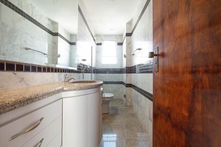 Apartamento para alugar com 110m², 3 quartos e 2 vagasBanheiro da Suíte