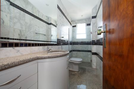 Banheiro da Suíte de apartamento à venda com 3 quartos, 110m² em Gutierrez, Belo Horizonte