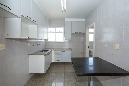 Apartamento para alugar com 110m², 3 quartos e 2 vagasCozinha