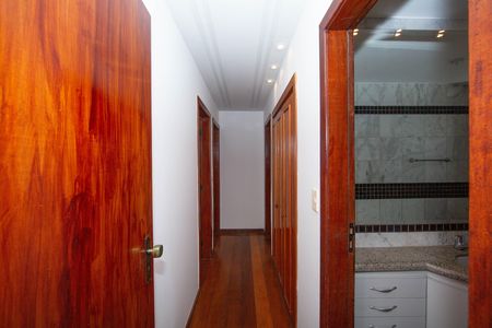 Apartamento para alugar com 110m², 3 quartos e 2 vagasCorredor