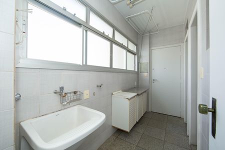 Apartamento para alugar com 110m², 3 quartos e 2 vagasÁrea de serviço