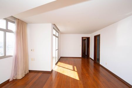 Apartamento para alugar com 110m², 3 quartos e 2 vagasSala