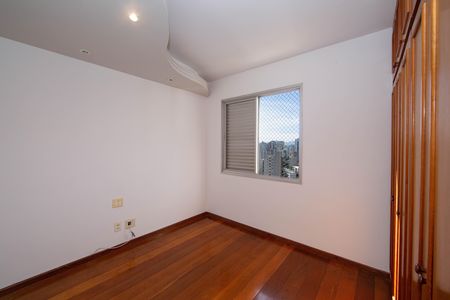 Apartamento para alugar com 110m², 3 quartos e 2 vagasQuarto 2