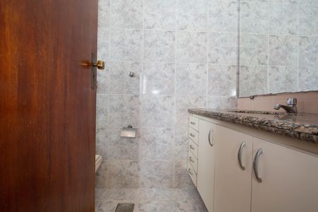 Apartamento para alugar com 110m², 3 quartos e 2 vagasBanheiro social