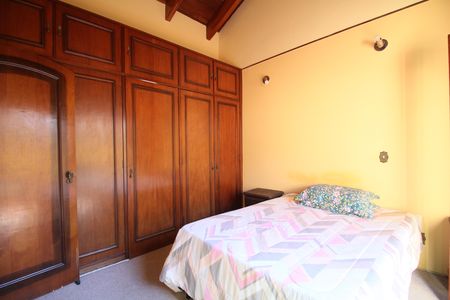 Casa para alugar com 350m², 4 quartos e 4 vagasSuíte 4