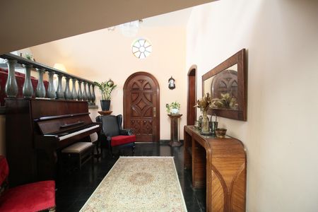 Casa para alugar com 350m², 4 quartos e 4 vagasHall de entrada