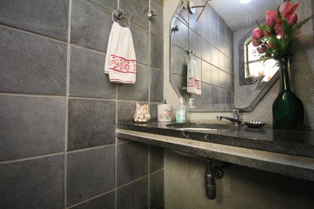 Casa para alugar com 350m², 4 quartos e 4 vagasLavabo