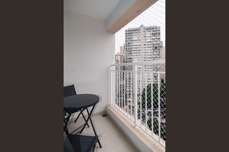 Studio para alugar com 26m², 0 quarto e sem vaga Studio para alugar com 26m², 0 quarto e sem vagaVaranda / Área de Serviço
