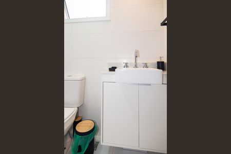 Studio para alugar com 26m², 0 quarto e sem vaga Studio para alugar com 26m², 0 quarto e sem vagaBanheiro