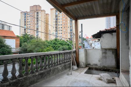 Casa para alugar com 45m², 1 quarto e sem vaga Casa para alugar com 45m², 1 quarto e sem vagaVaranda