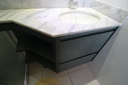 Apartamento para alugar com 108m², 3 quartos e 2 vagasBanheiro do Quarto 1