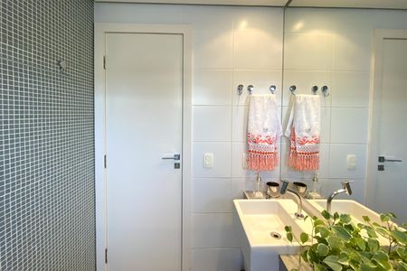 Apartamento à venda com 90m², 2 quartos e 1 vaga Apartamento à venda com 90m², 2 quartos e 1 vagaBanheiro