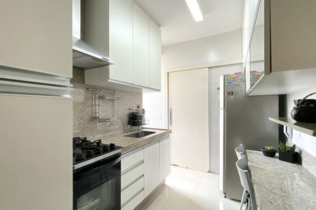 Apartamento à venda com 90m², 2 quartos e 1 vaga Apartamento à venda com 90m², 2 quartos e 1 vagaCozinha