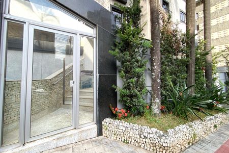 Apartamento à venda com 90m², 2 quartos e 1 vaga Apartamento à venda com 90m², 2 quartos e 1 vagaFachada