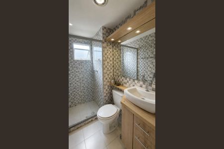 Banheiro de apartamento para alugar com 2 quartos, 50m² em Fátima, Canoas