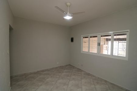 Casa à venda com 125m², 2 quartos e 2 vagasSala