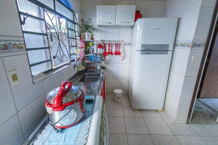 Cozinha de casa à venda com 3 quartos, 360m² em São João Batista, Belo Horizonte
