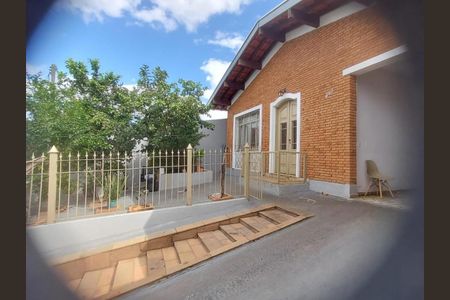 Foto 15 de casa à venda com 3 quartos, 200m² em Vila Nogueira, Campinas