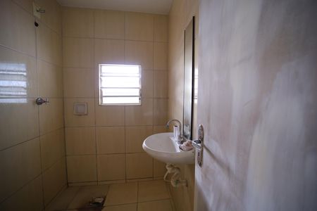 Casa para alugar com 60m², 1 quarto e sem vagaBanheiro