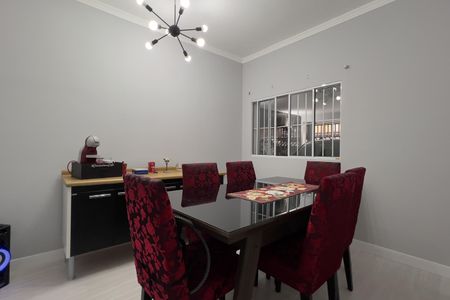 Casa para alugar com 125m², 2 quartos e 1 vaga Casa para alugar com 125m², 2 quartos e 1 vagaSala de Jantar
