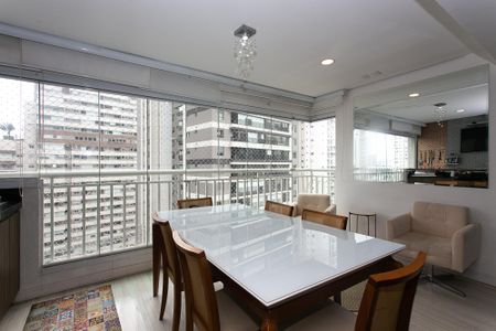 Apartamento para alugar com 79m², 2 quartos e 2 vagasVaranda gourmet