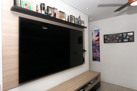 Apartamento para alugar com 79m², 2 quartos e 2 vagasSala